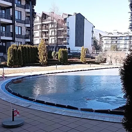 Studio By The Pool In Aspen Heights