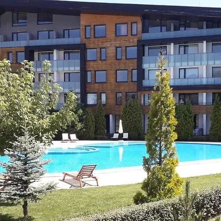 Apartment Studio By The Pool In Aspen Heights
