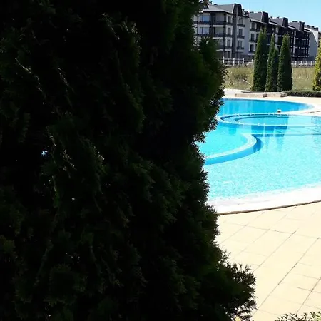 By The Pool In Aspen Heights *