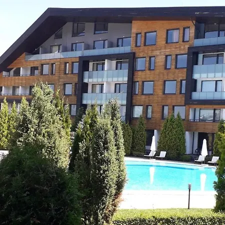 Studio By The Pool In Aspen Heights