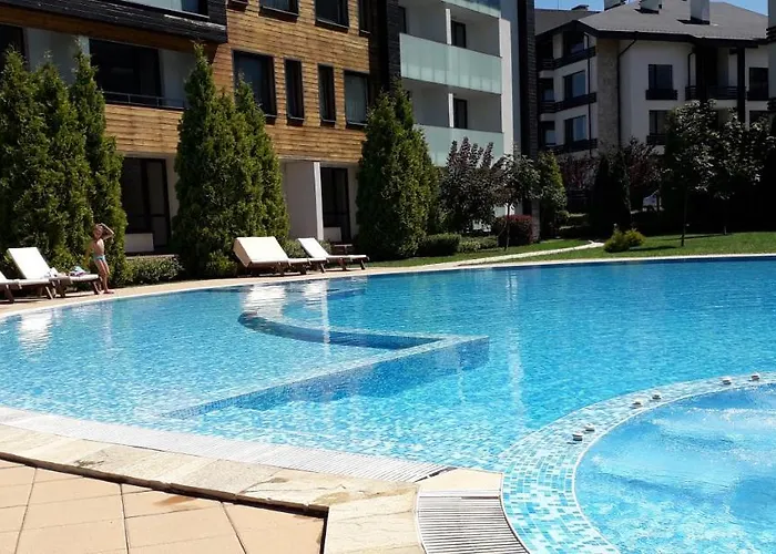 By The Pool In Aspen Heights Bansko