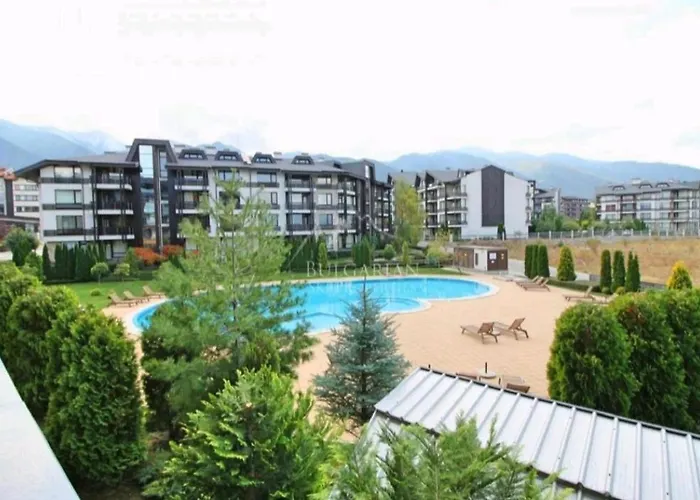 By The Pool In Aspen Heights