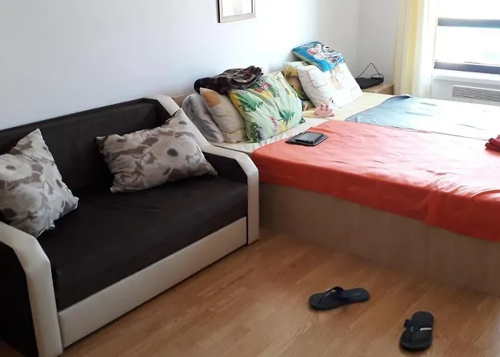 Apartment By The Pool In Aspen Heights