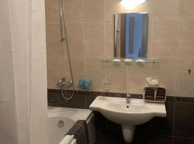 Apartment By The Pool In Aspen Heights